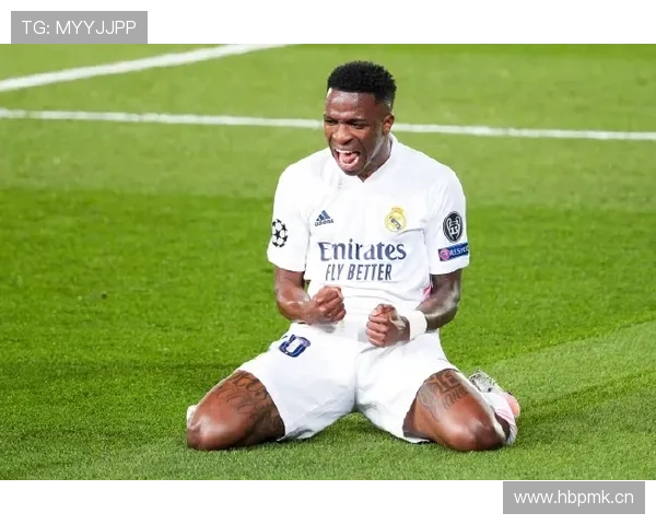 维尼修斯在皇马体系中的左路核心作用解析 维尼修斯在皇马体系中的左路核心作用解析