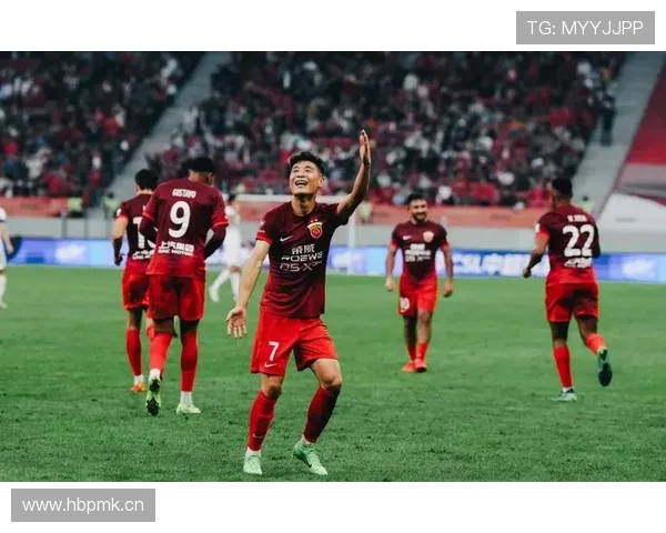 上海海港联赛统治力面临考验,赛季走势逐步引发竞争格局变化 上海海港联赛统治力面临考验,赛季走势逐步引发竞争格局变化